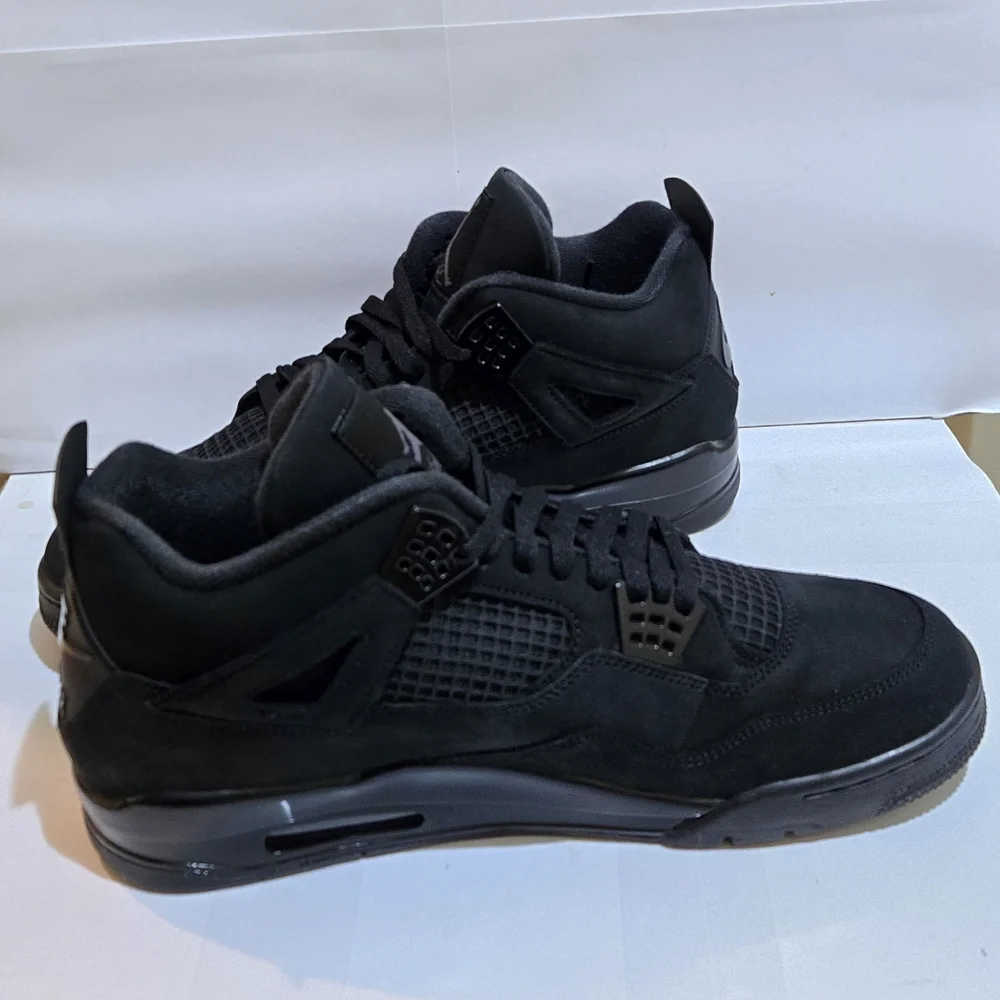 Nike Air Jordan 4 Retro Black Cat‎ (2025) Sneakers